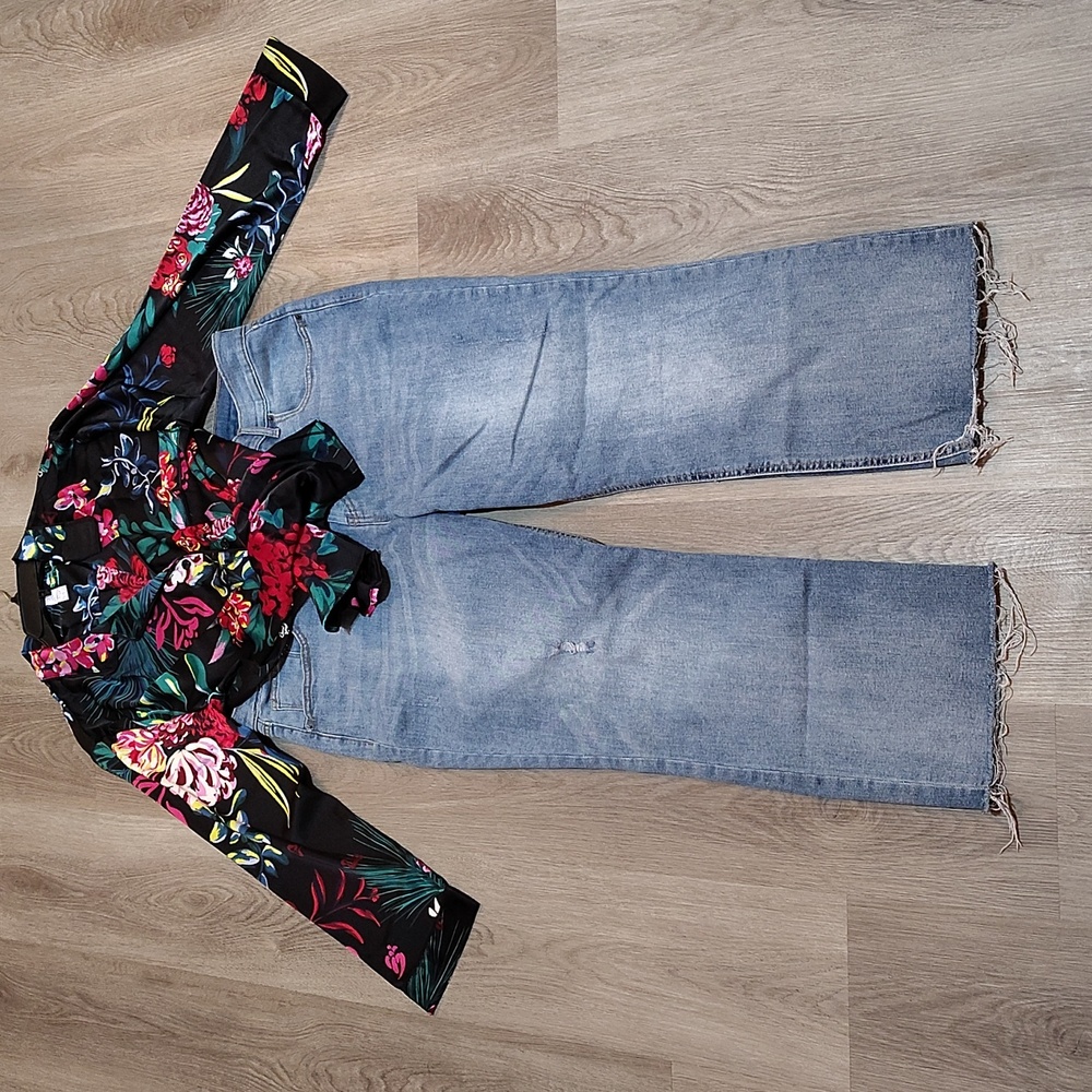 🆕2PC  Flower XXL Silk Top &Cropped Flair Blue Jeans Sz 16